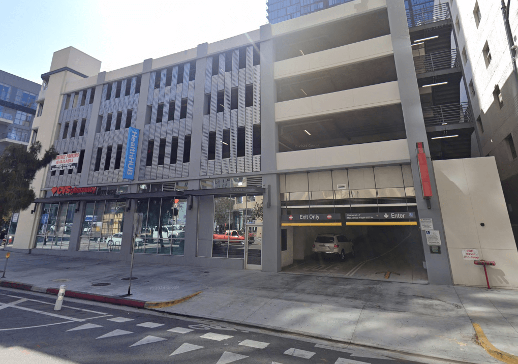 812 South Grand Avenue